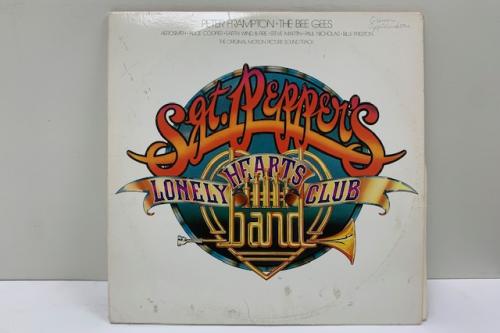 Sgt. Pepper's Lonely Hearts Club Record (2 Records With Poster)