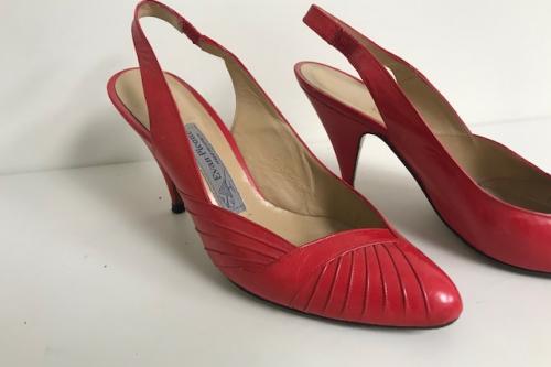 Vintage Look Red Evan-Picone Heels