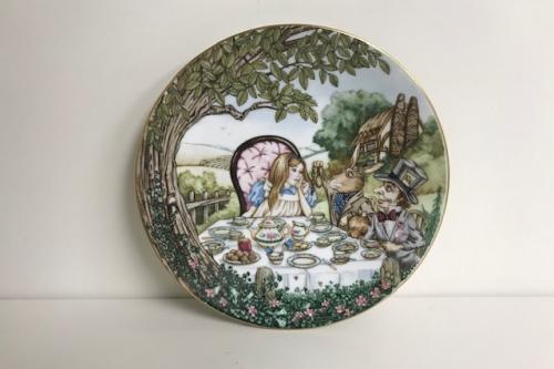 Alice au Pays des Merveilles Alice et le Chapelier” | 7 Collector's Plate