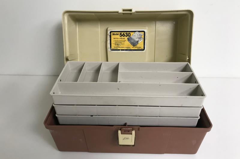 Vintage 3-Tier Tackle Fishing Box (13)