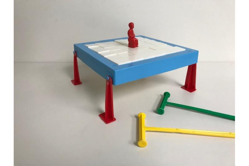 1970's Don't Break the Ice Game