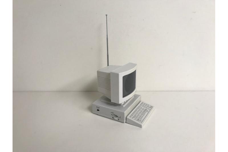Vintage Novelty Miniature Radio, Shaped like a Desktop Computer PC