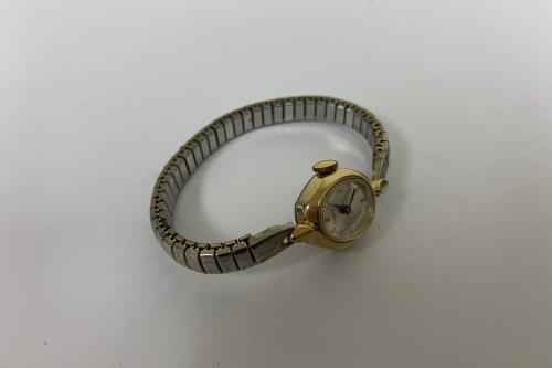 Timex Gold Female Notched Watch (For Repair)