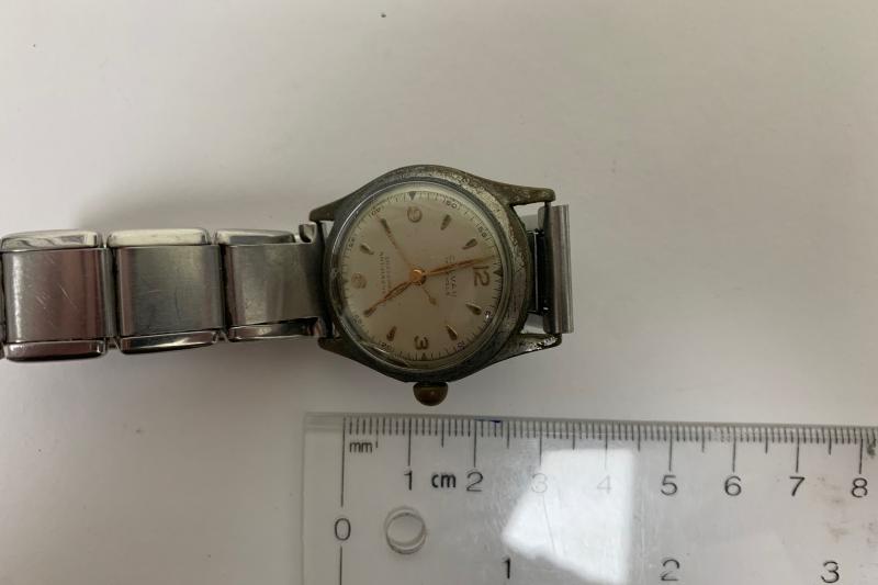 Silver Calvan 17 Jewels Swiss Watch (For Repair)