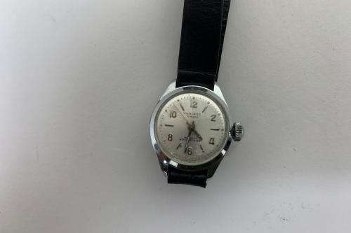 Silver Vantage 17 Jewels Watch (For Repair)